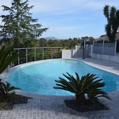 Belle Maison Avec Piscine Dans Les Hauteurs A Saint Raphael Esterno foto