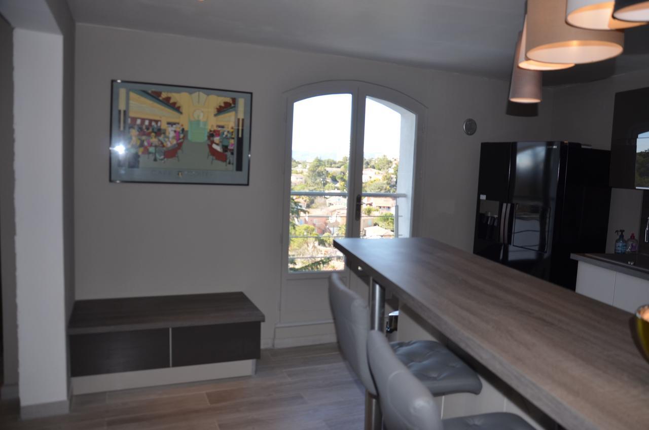 Belle Maison Avec Piscine Dans Les Hauteurs A Saint Raphael Esterno foto