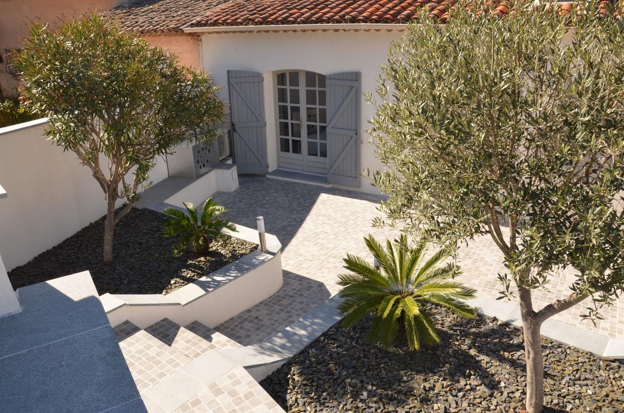 Belle Maison Avec Piscine Dans Les Hauteurs A Saint Raphael Esterno foto