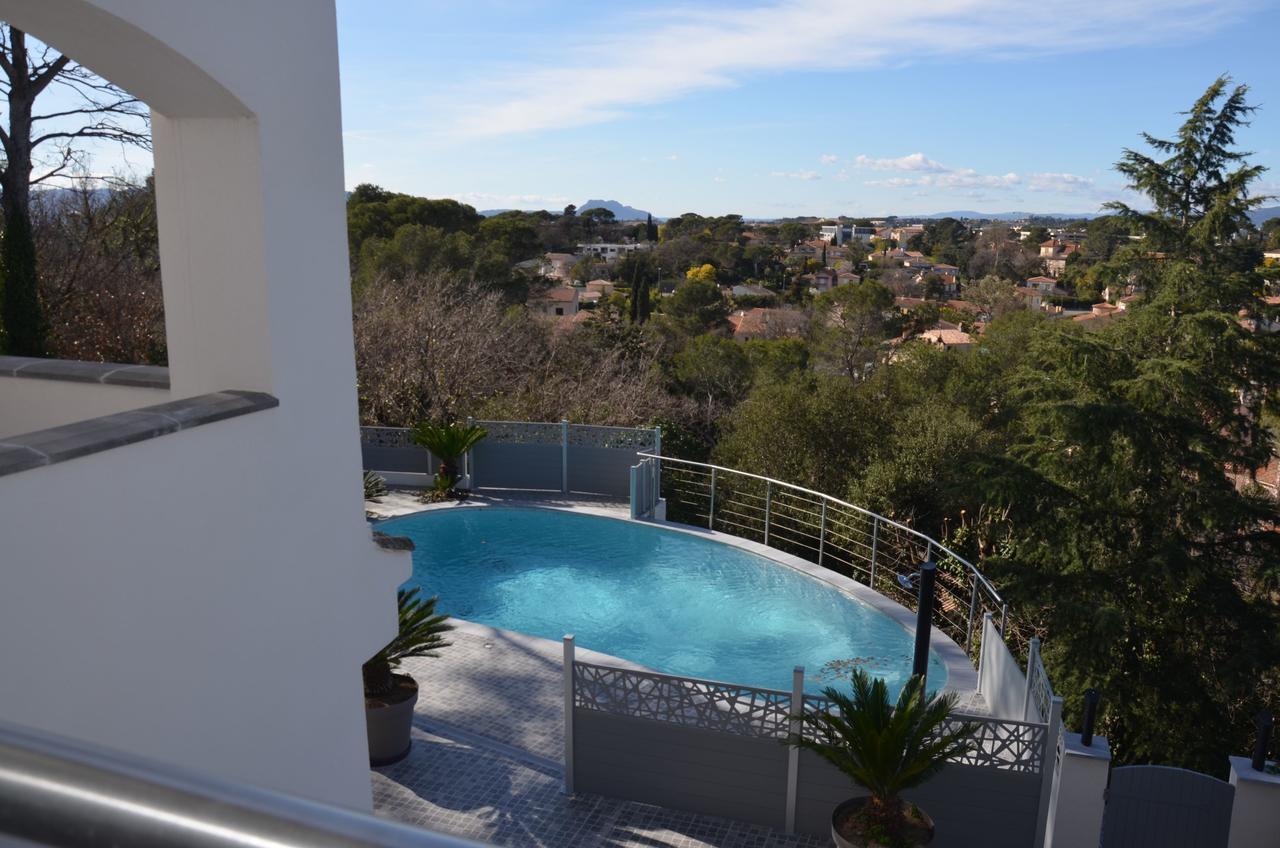 Belle Maison Avec Piscine Dans Les Hauteurs A Saint Raphael Esterno foto